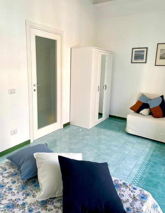 Il Balcone Sulla Piazza Villa Torre Annunziata Dış mekan fotoğraf
